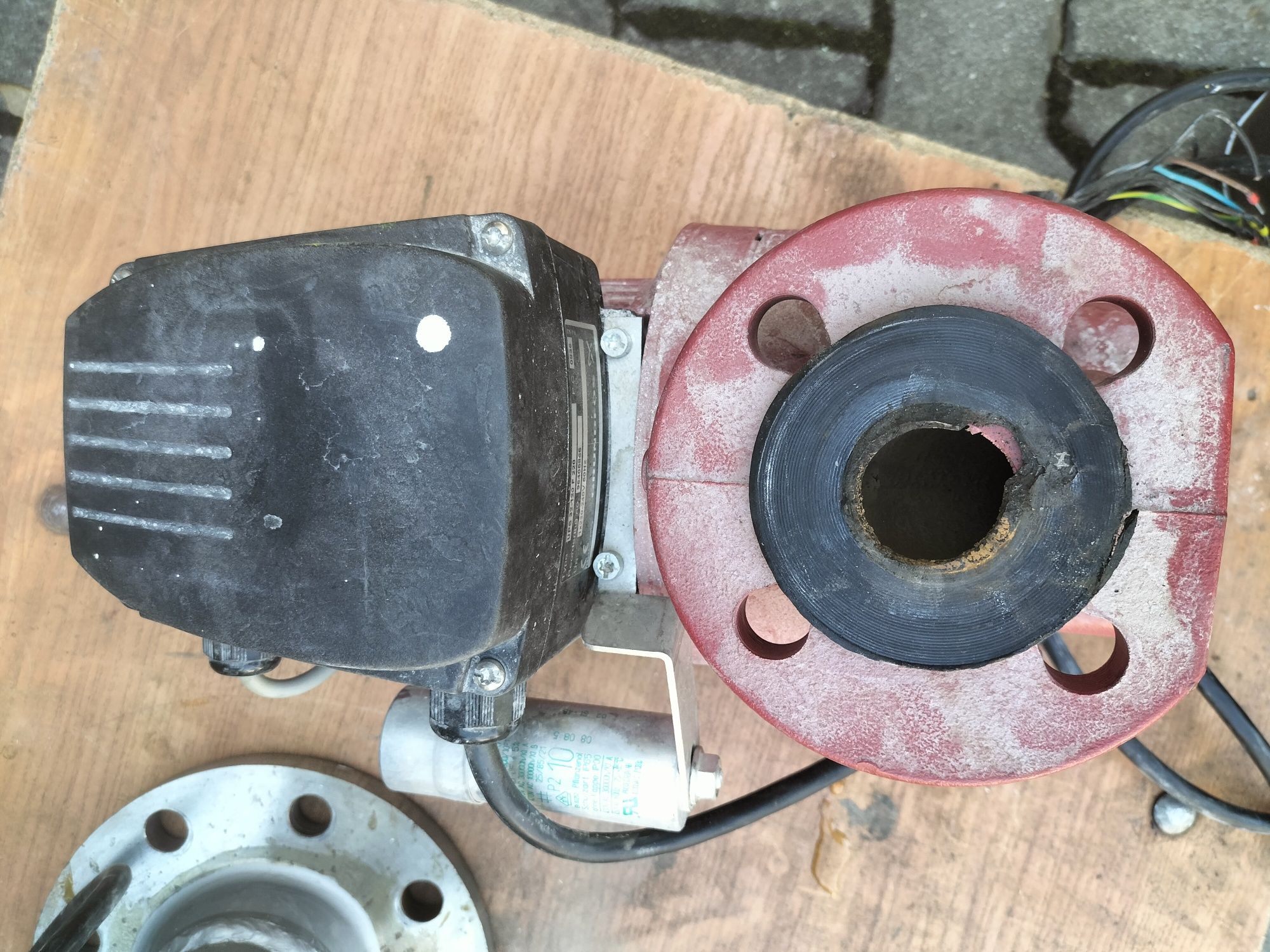 Pompa obiegowa Grundfos UPS 32-120 f