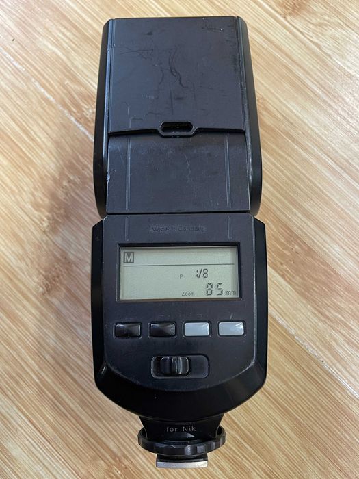 Зовнішня вспишка Metz