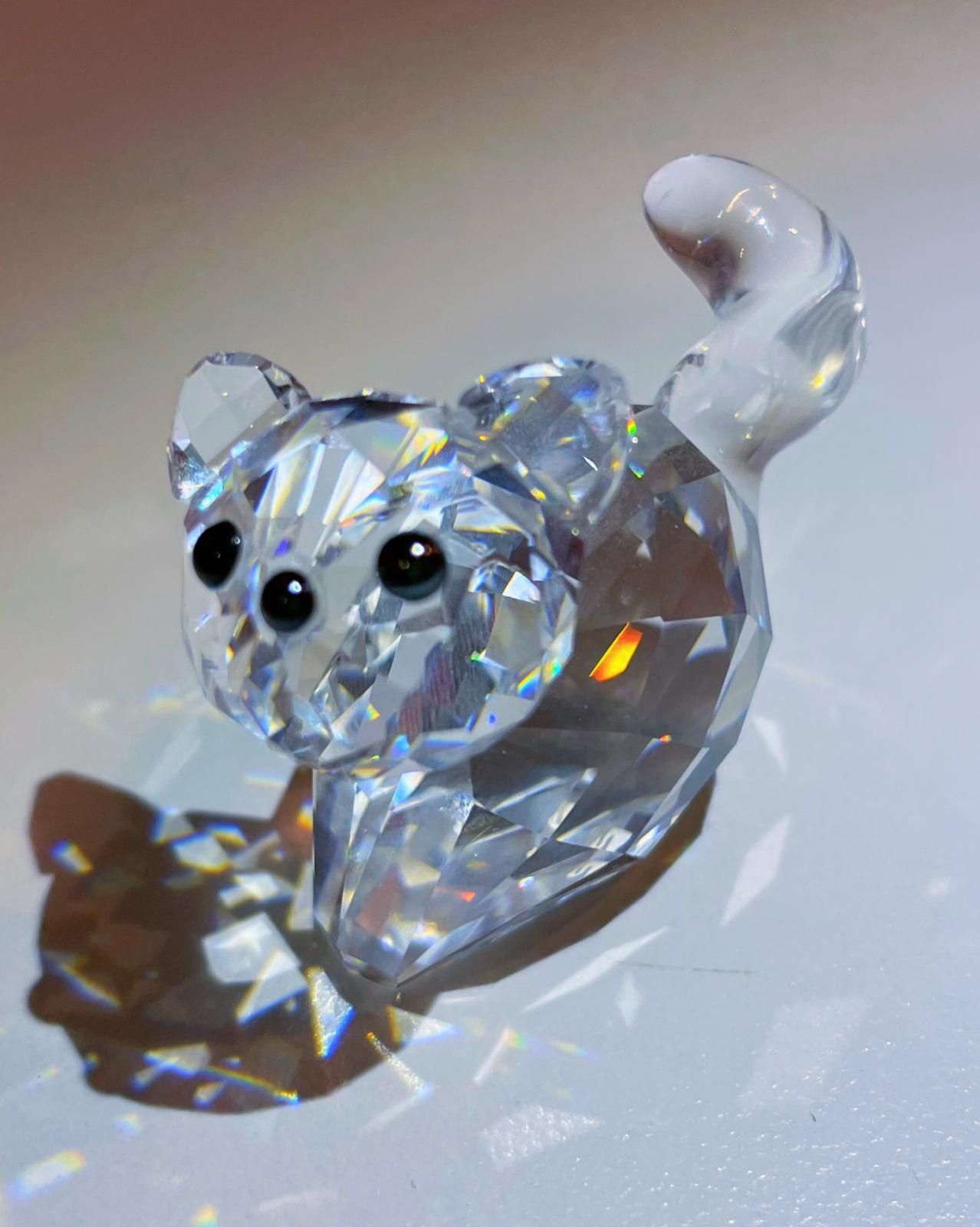 Tytuł: Swarovski – kryształowa figurka kota