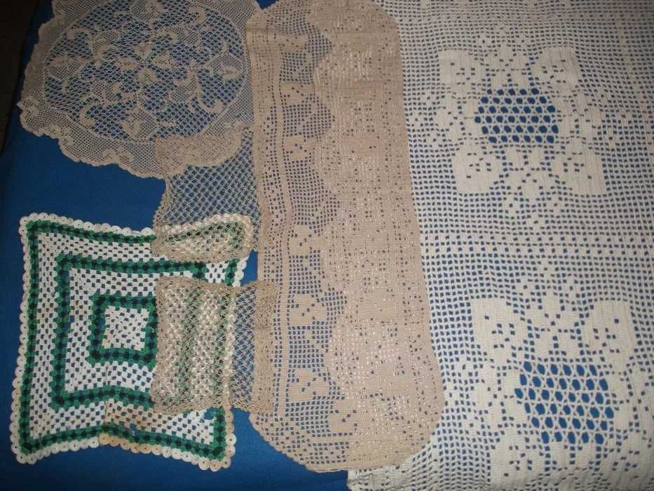 Lote de Artigos-Colcha e naperons, Espremedor , Arte Africana