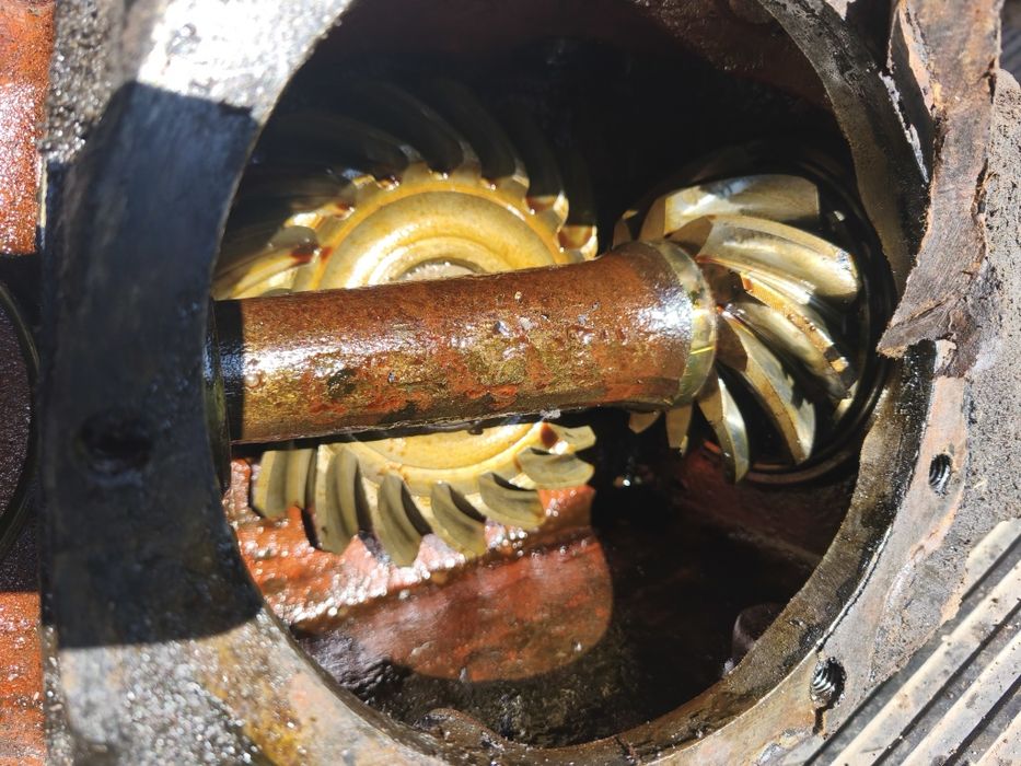 Редуктор  передній Зил 131