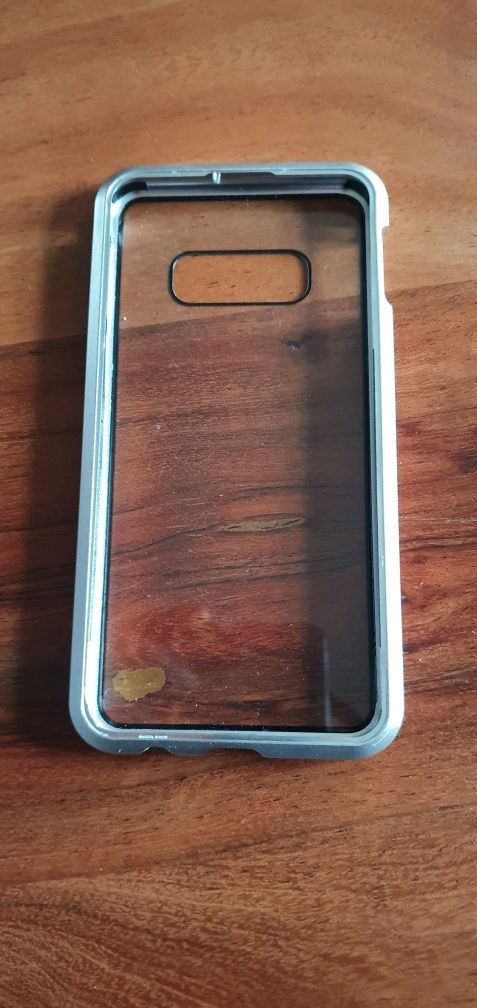 Obudowa etui case magnetyczny  Samsung S10e