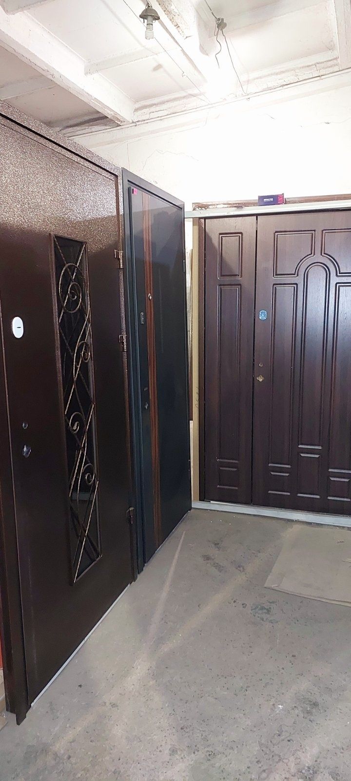 Вхідні металеві двері зі складу входные металлические броне двери
