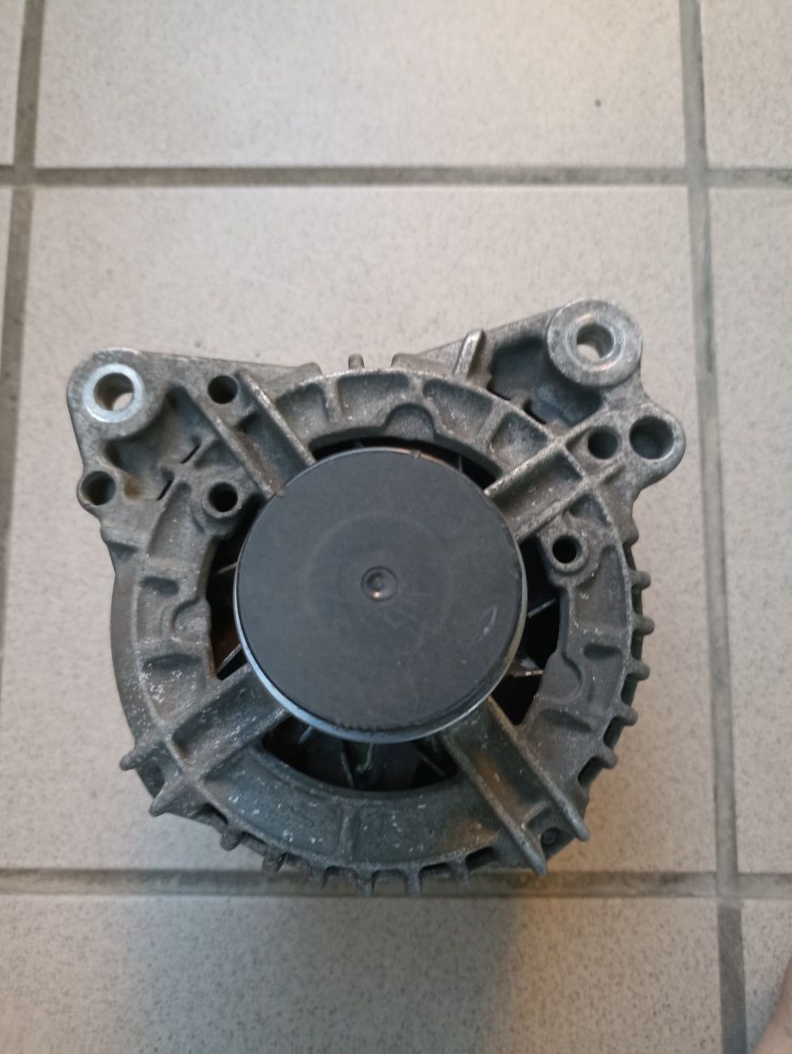 Alternator Bosch 14V/140A Audi a4 b6 1,9tdi 130km