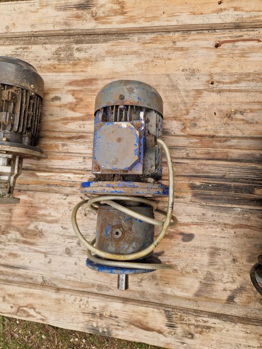 Silnik elektryczny trójfazowy z przekladnią NORD