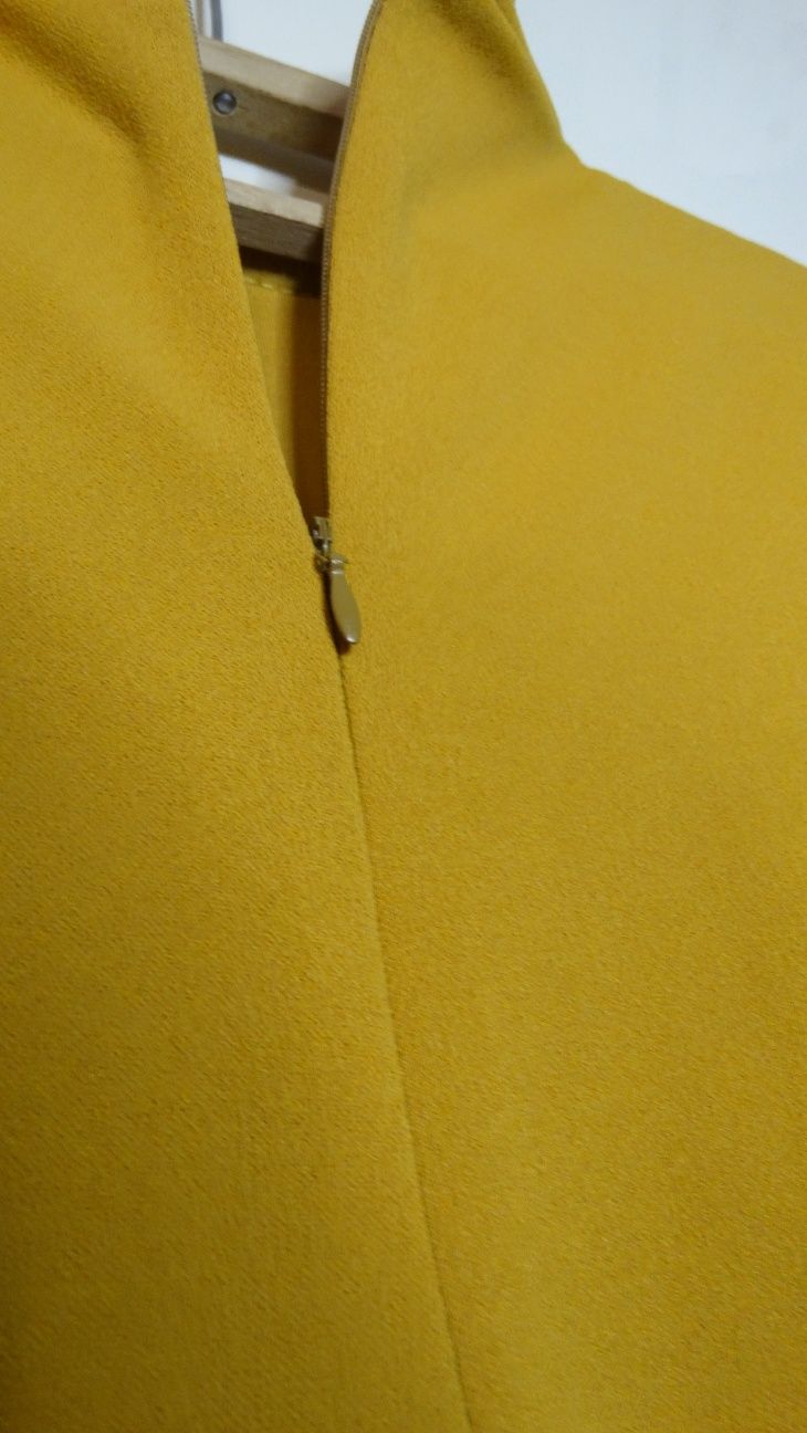 Body półgolf ozdobne guziki żółte wiskoza S M
