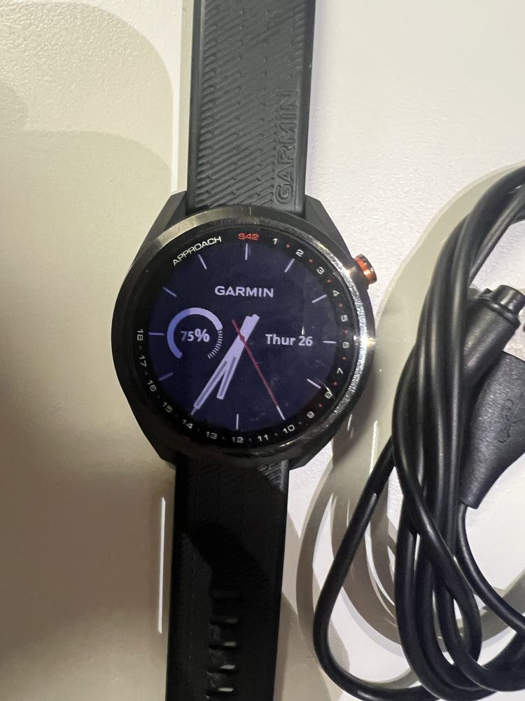 Garmin Approach S42 смарт годинник