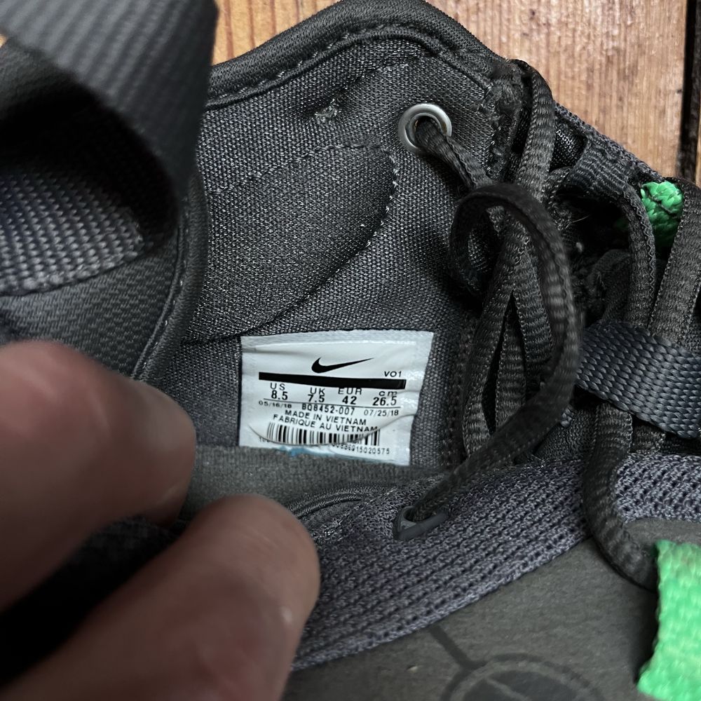 Nike  42р кроссовки баскетбольные