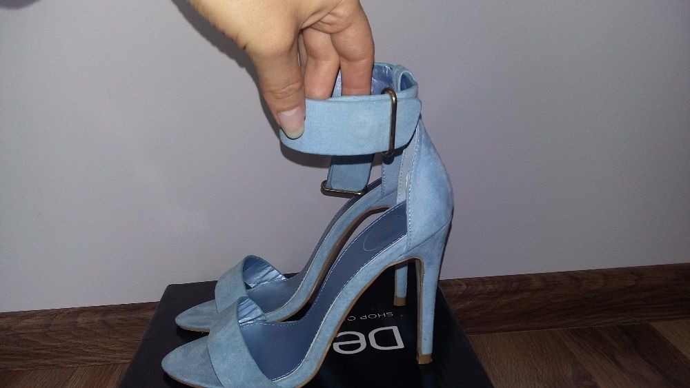 Sandałki deezee 37 nowe niebieskie szpilki
