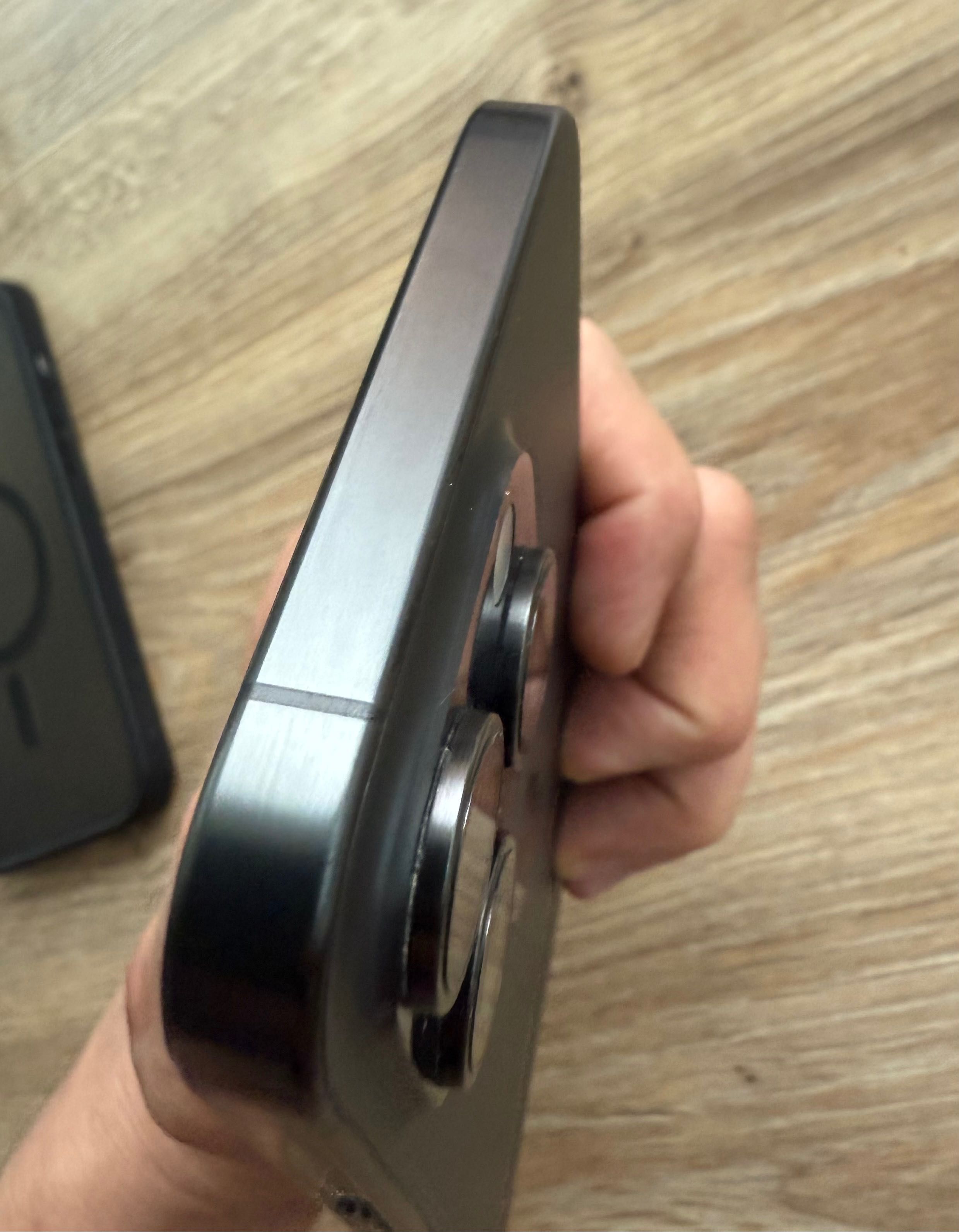iPhone 15 pro max Black Titanium 256gb