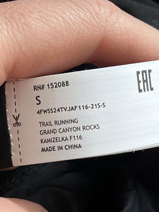 Kamizelka 4F damska do biegania Primaloft S czarna