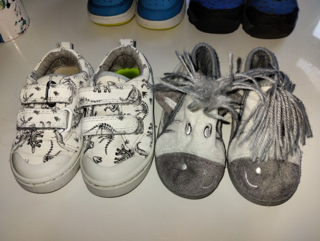 13 par bucików dla chłopca buty chłopięce Adidas Nike