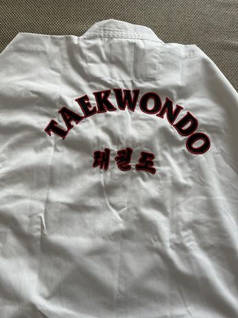 Dobok do  Taekwondo