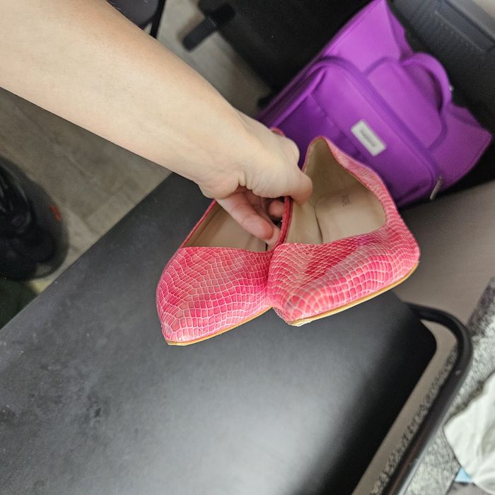 Шкіряні туфлі лодочки рожеві прінт рептилії  André minelli