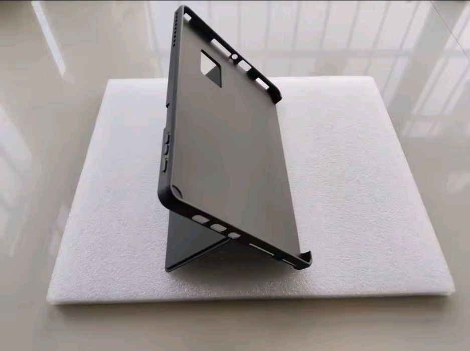 Chuwi Hi10 X1 - чехол (бампер) + клавиатура