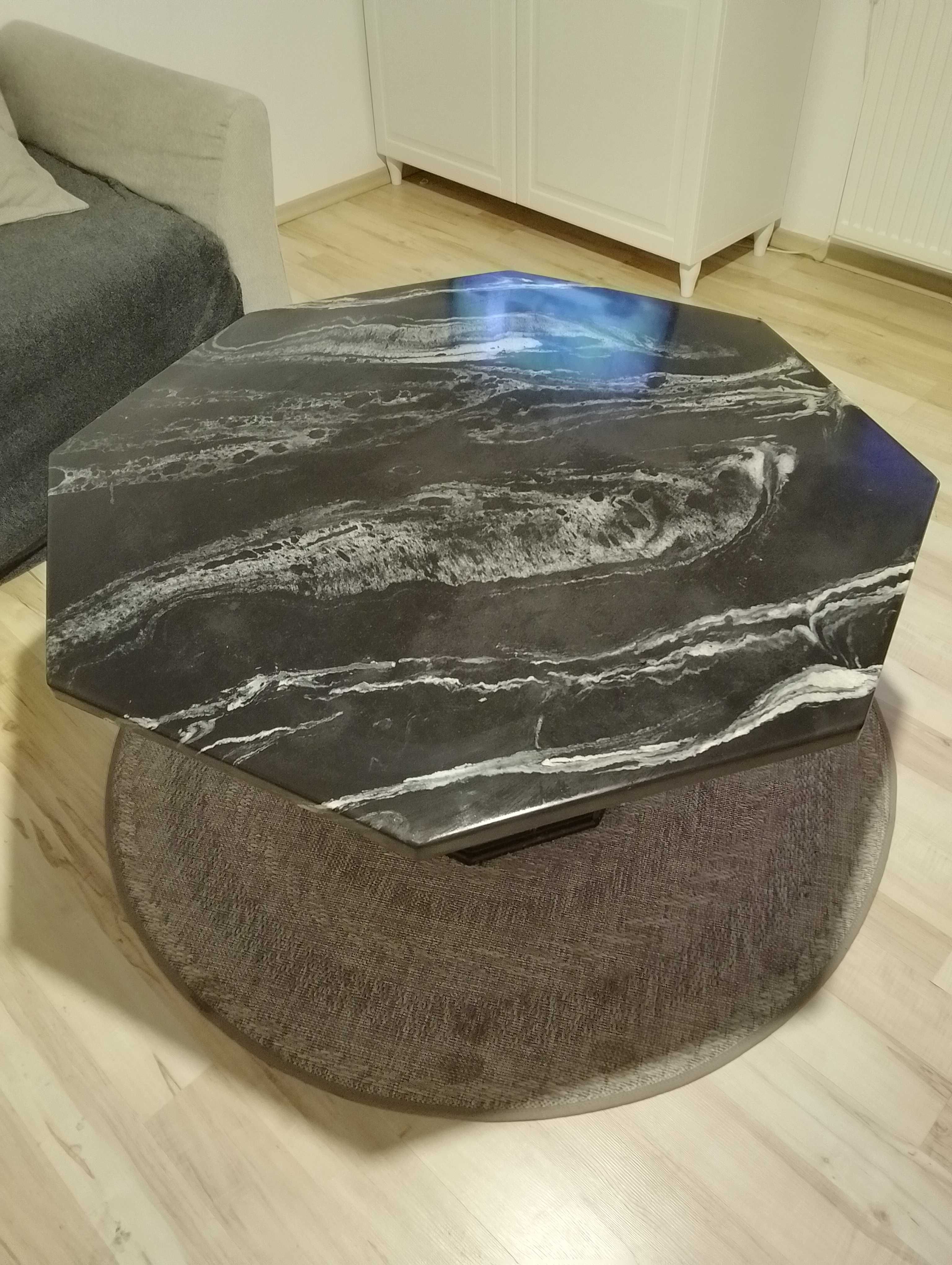 Stolik kawowy z konglomeratu