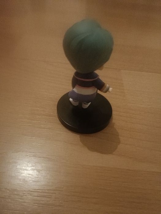 Min boneco cor azul e cabelo verde ( Portes grátis)