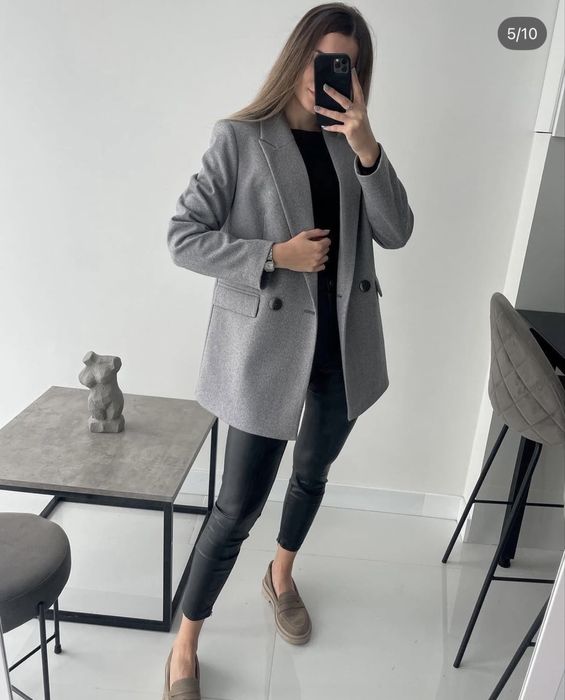 Піджак.  VLORIA.   SM.