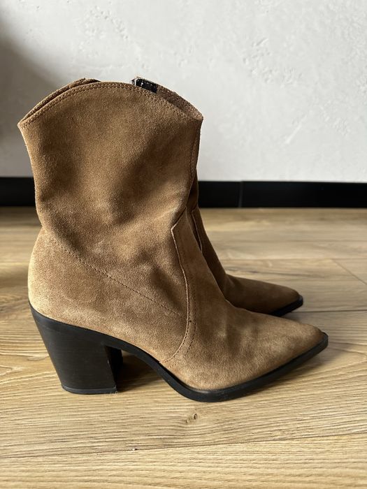 Казаки Zara бежеві, короткі