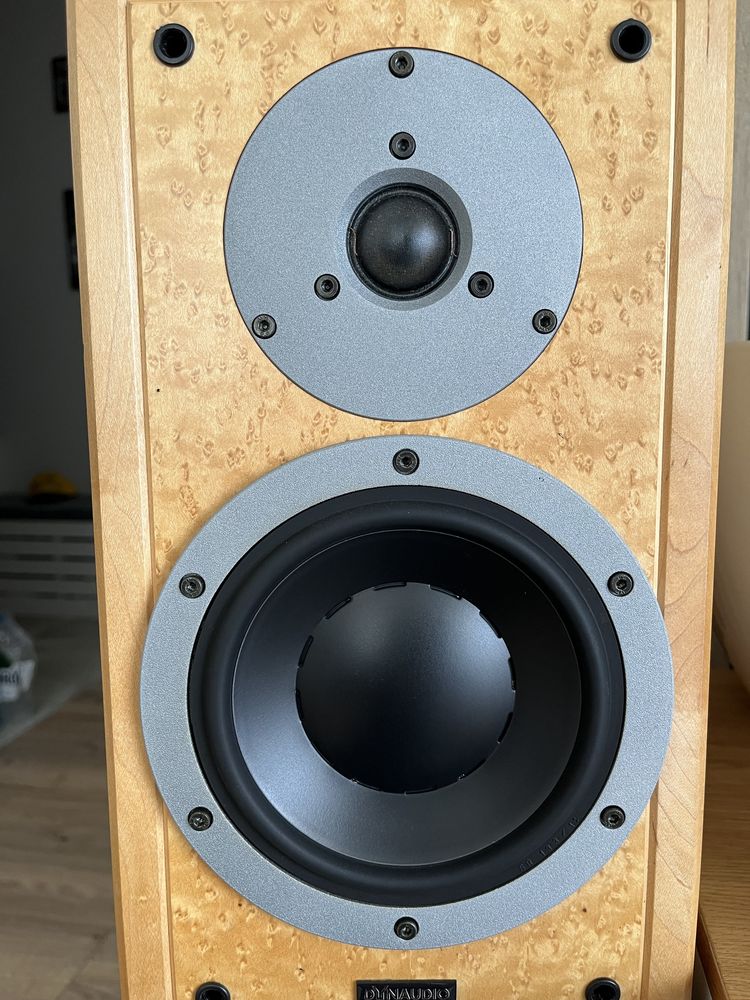 Kolumny dynaudio 1.3 se ze standami
