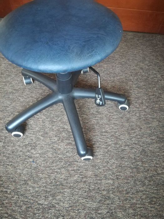Taboret obrotowy