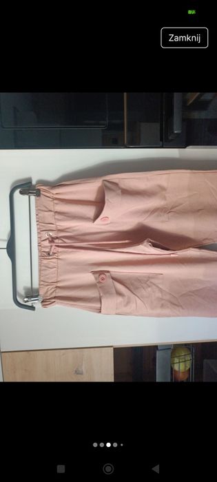 Śliczne spodnie za kolano,z metki S/ M