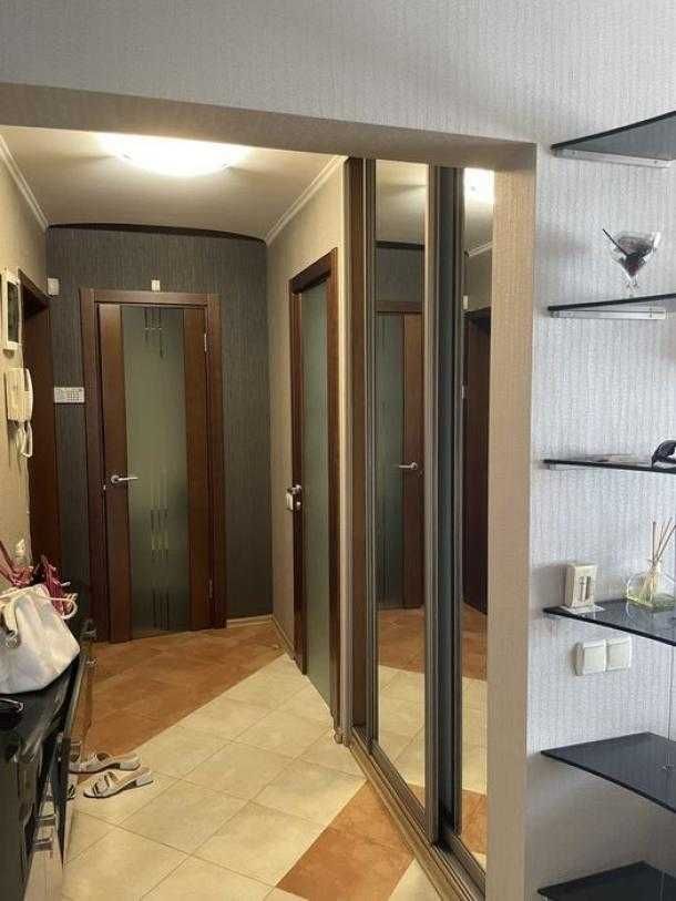 Продам 3 к.из.кв. метро 5 мин. пешком. Алексеевка.