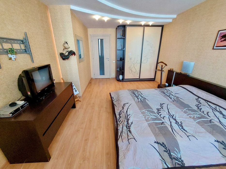 Вишневе,  студія з ремонтом 175кв м., Святоюріївська, 175000 у.о.