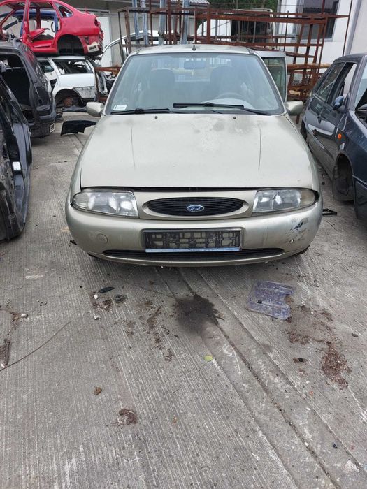 Posiadam czesci ford fiesta mk4   1.25  1998r