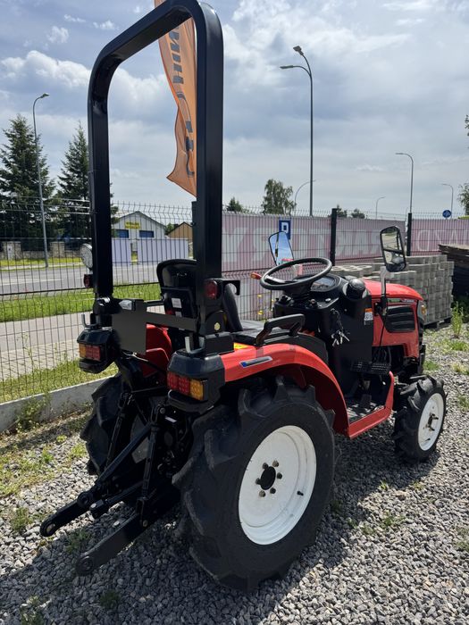 Nowy Traktorek traktor ogrodniczy Hinomoto MH3030 | 30KM | 4 cylindry