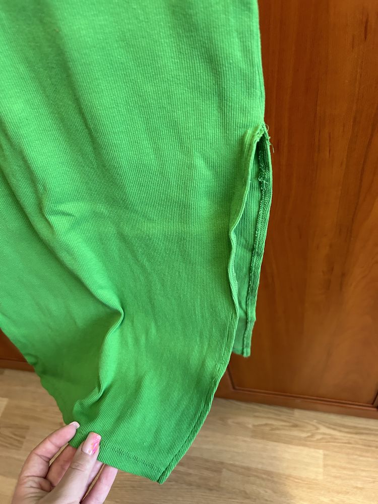 Sukienka letnia zielona dopasowana w prążek
