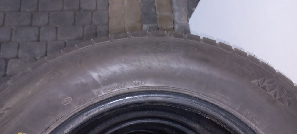 Opony zimowe 265/60/18  dot 2023