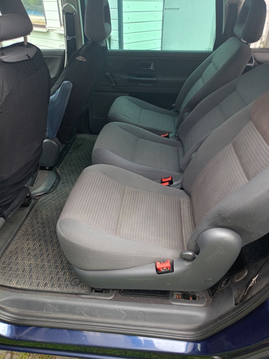 Seat Alhambra 2.0 benzyna LPG 2003r.
