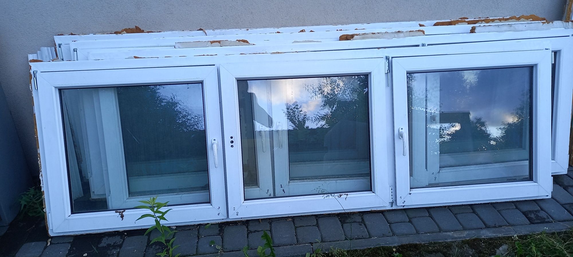 Okno okna pcv plastikowe 3 skrzydłowe 256x113 używane