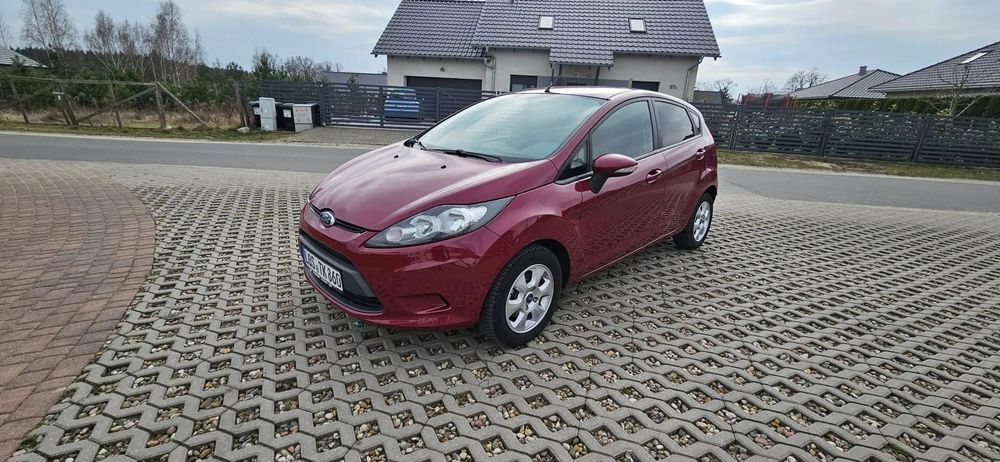 Ford Fiesta Z Niemiec klimatyzacja alufelgi aux zadbane auto