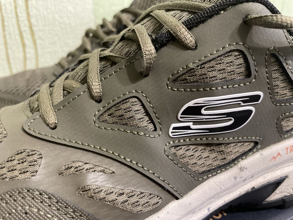 Skechers  оригінал Кросівки, ботинки , мілітарі