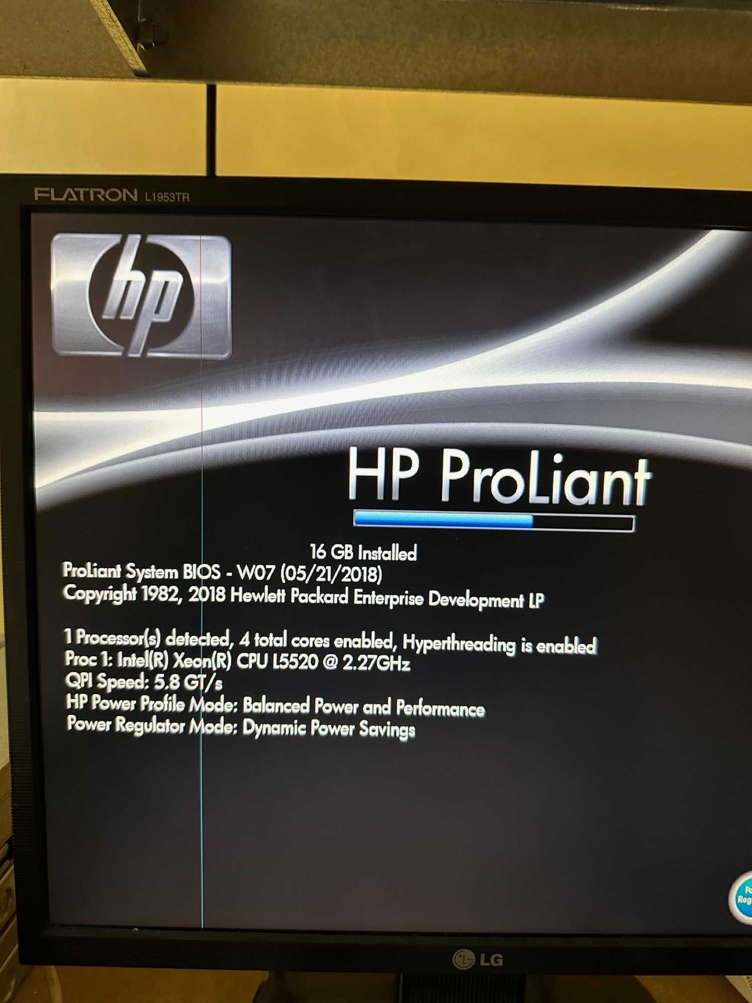 Сервер HP Proliant DL320 G6