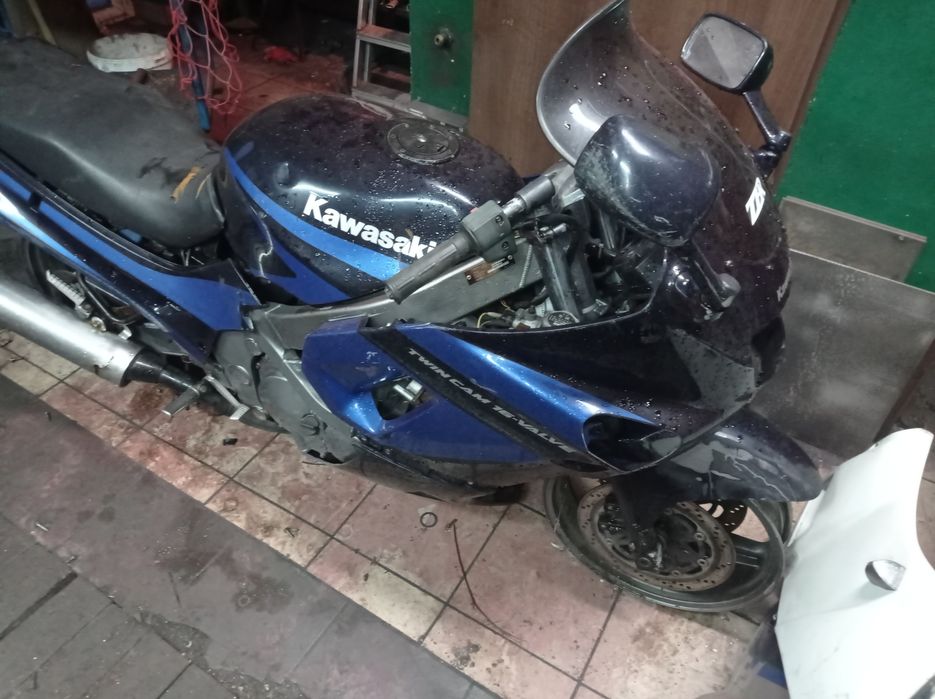 kawasaki zzr600 części silnik głowica gaźnik moduł dekiel wal czasza