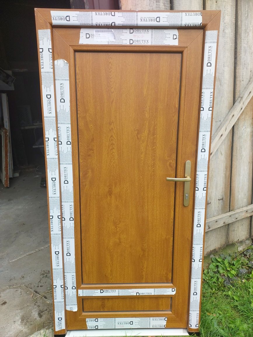 Drzwi wejściowe do piwnicy. Kotłowni  830x1700 – jak nowe!