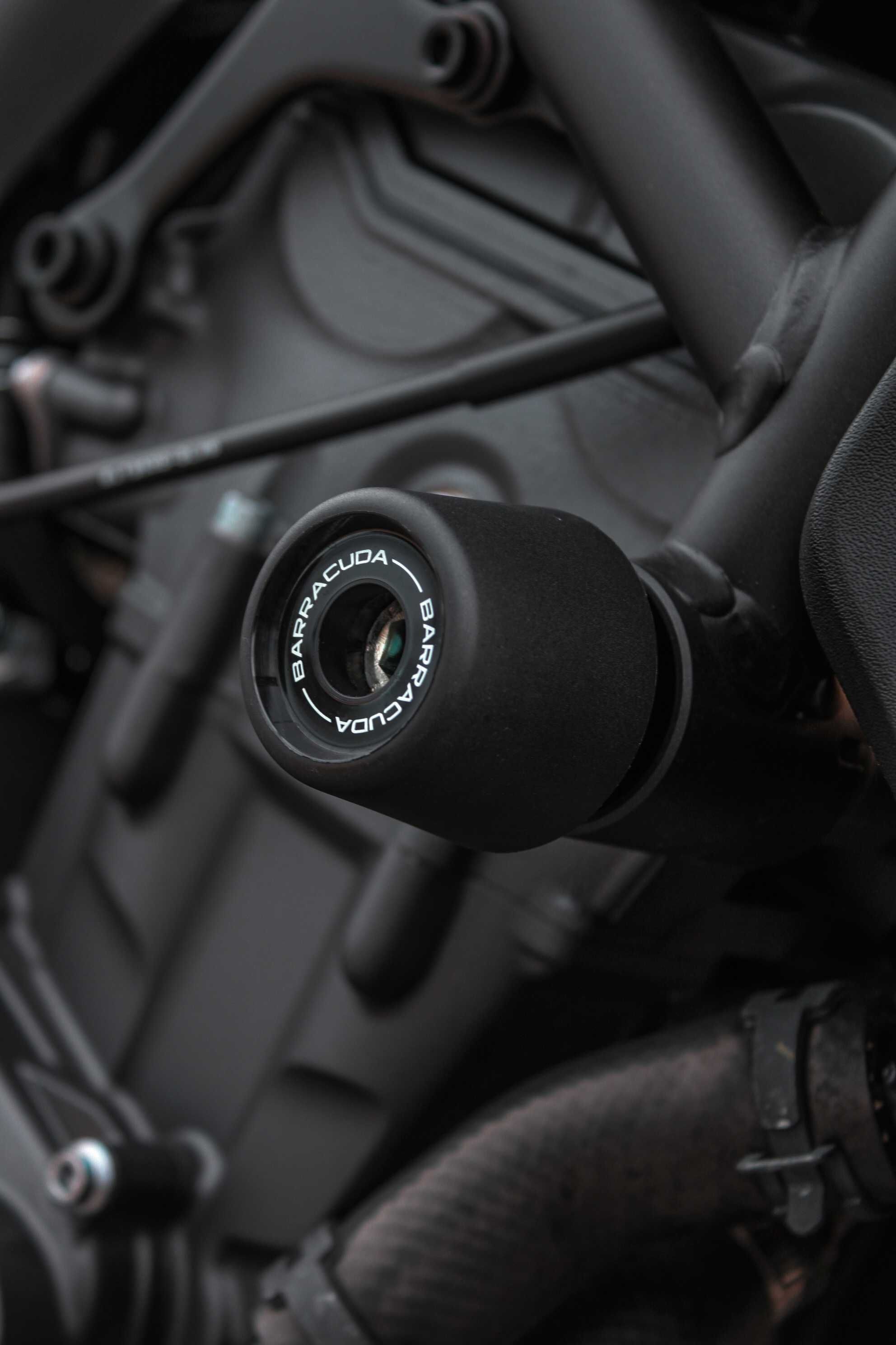 MT-07 35kw 2021 deslimitada Akrapovic