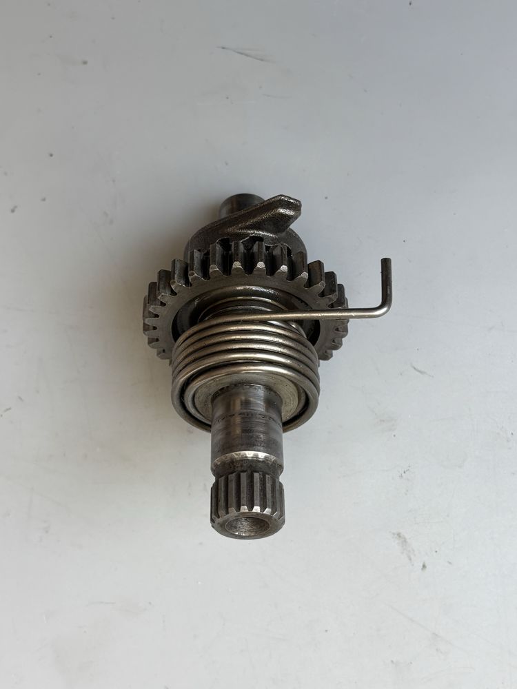 Wałek Kopnika Kopka Kick Starter Rozrusznik SUZUKI TS125
