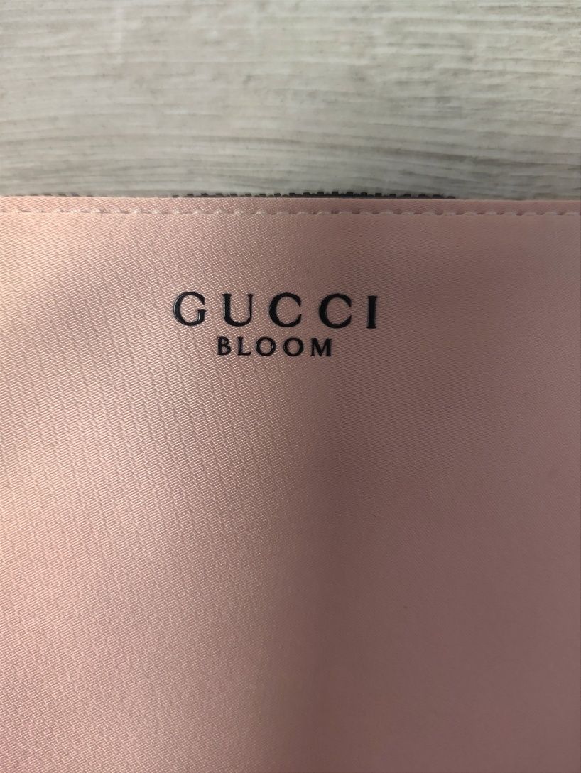 Брендовая косметичка GUCCI