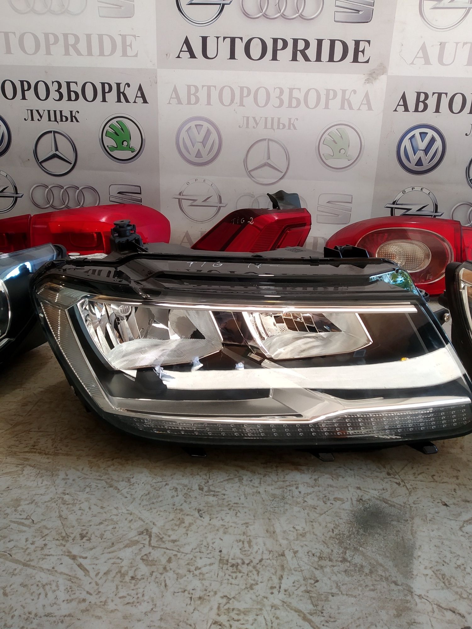 Фари фары Фара Фольксваген Тігуан Тигуан Volkswagen vw Tiguan