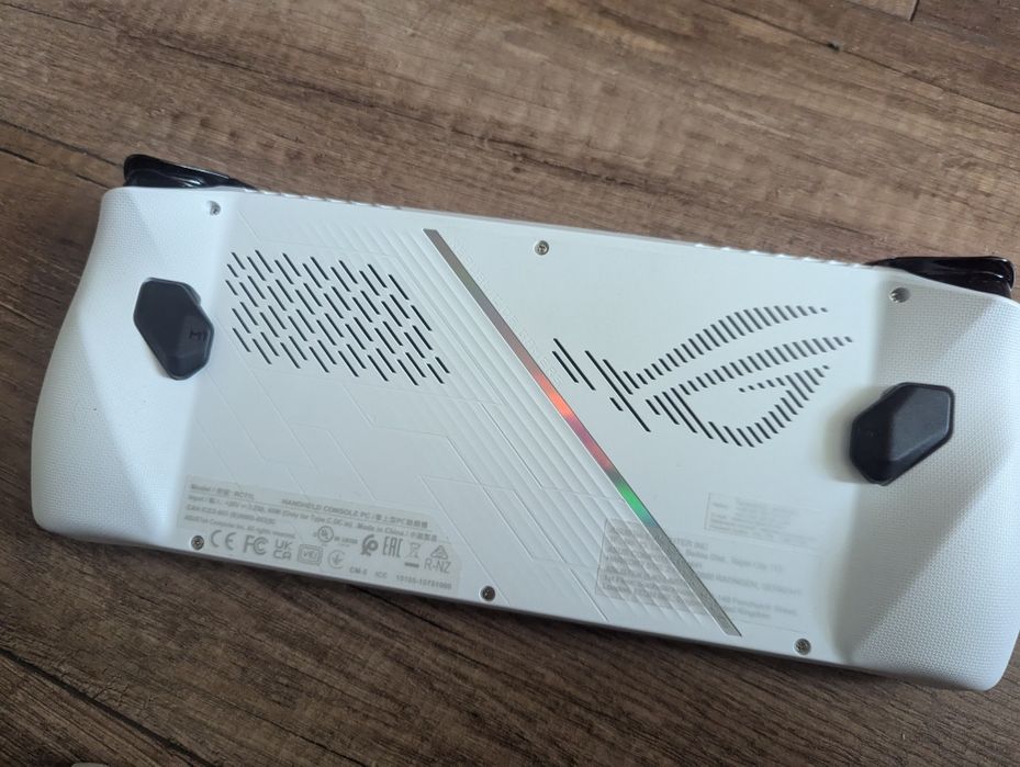 Asus rog ally Z1 Extreme