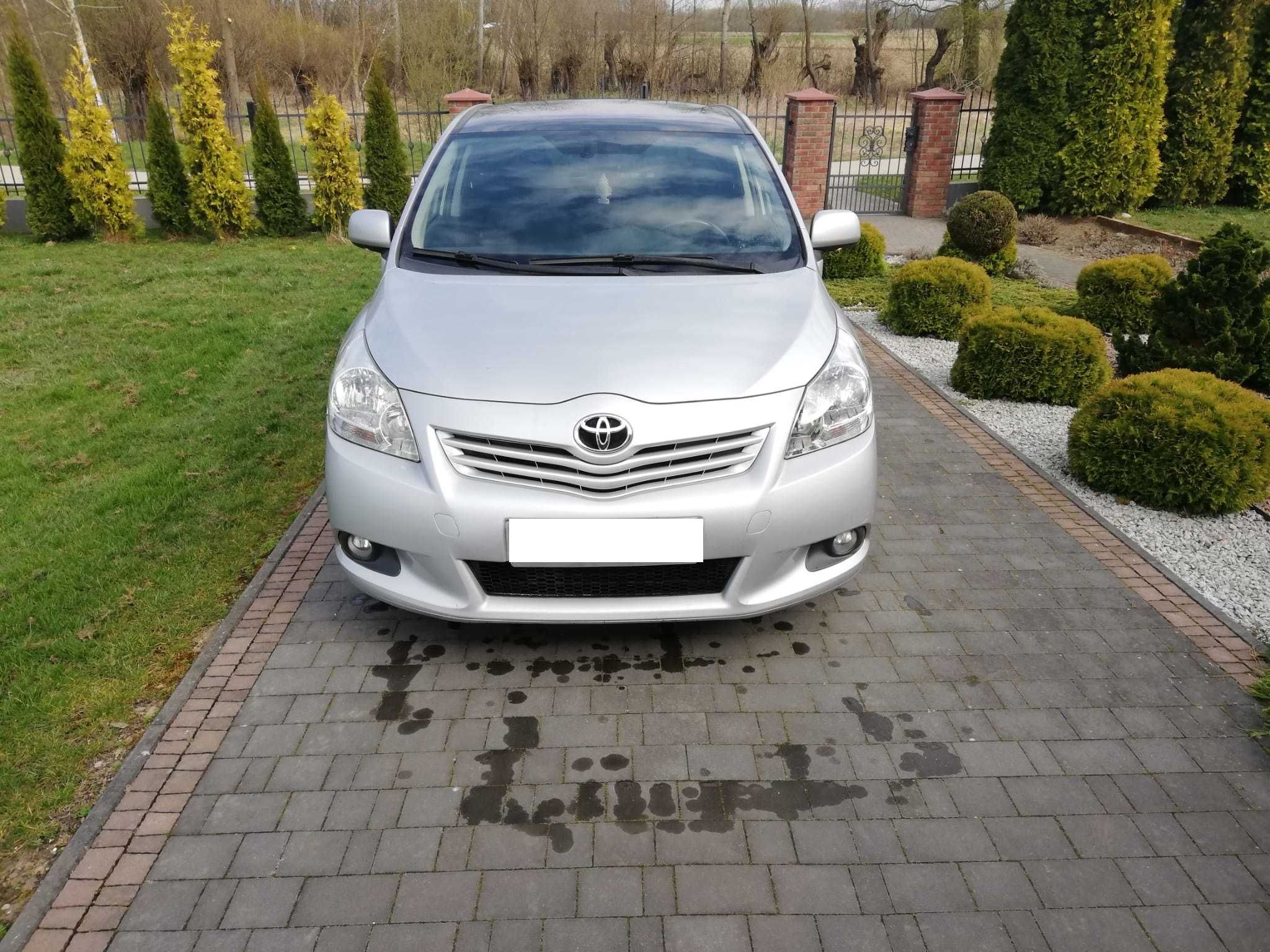 Toyota Verso 7 osob, 2.0 D4D zadbana bez korozji