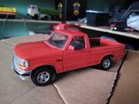 stary Ford F-150 - Maisto 1/24