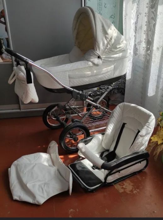 Продам коляску недорого