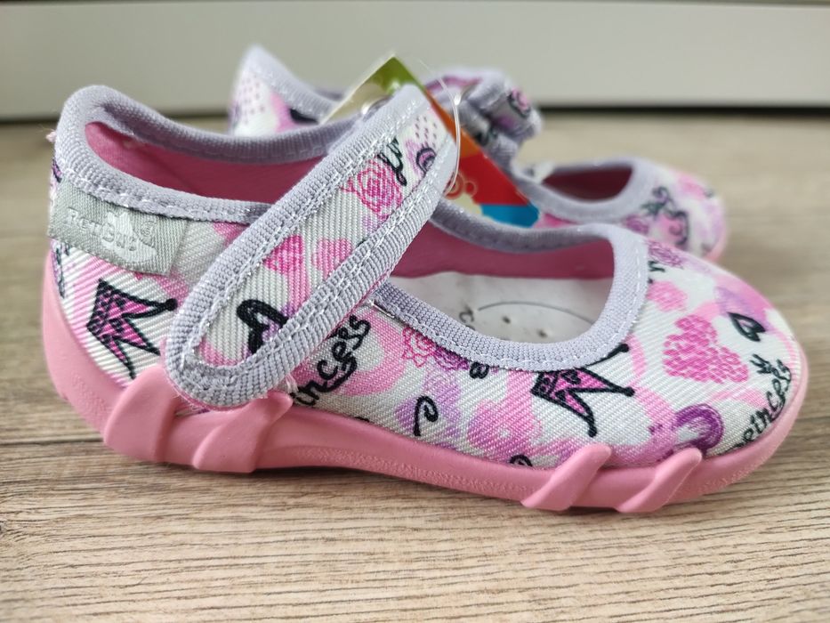 Nowe kapcie Renbut 22