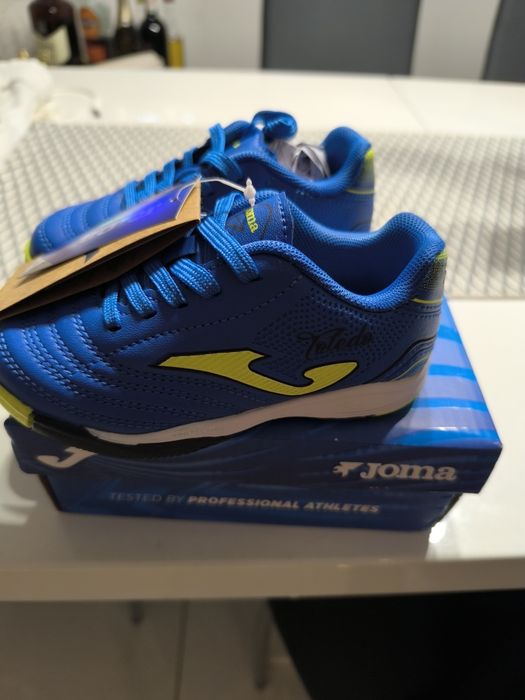 Chłopięce buty halówki Joma