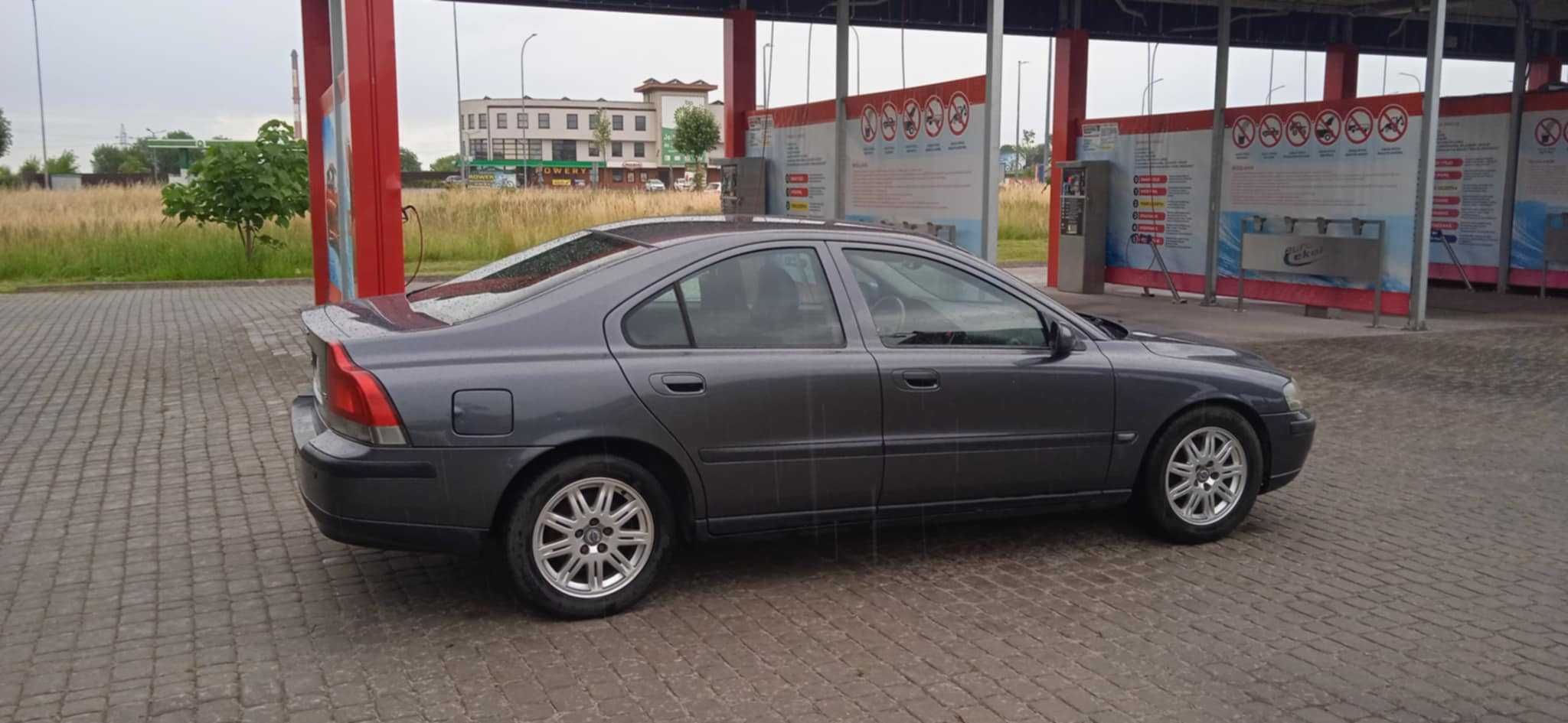 VOLVO S60 2.4 D5